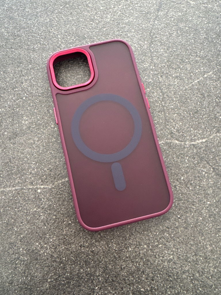 Hülle Apple iPhone 15 Lila/Magnetisch